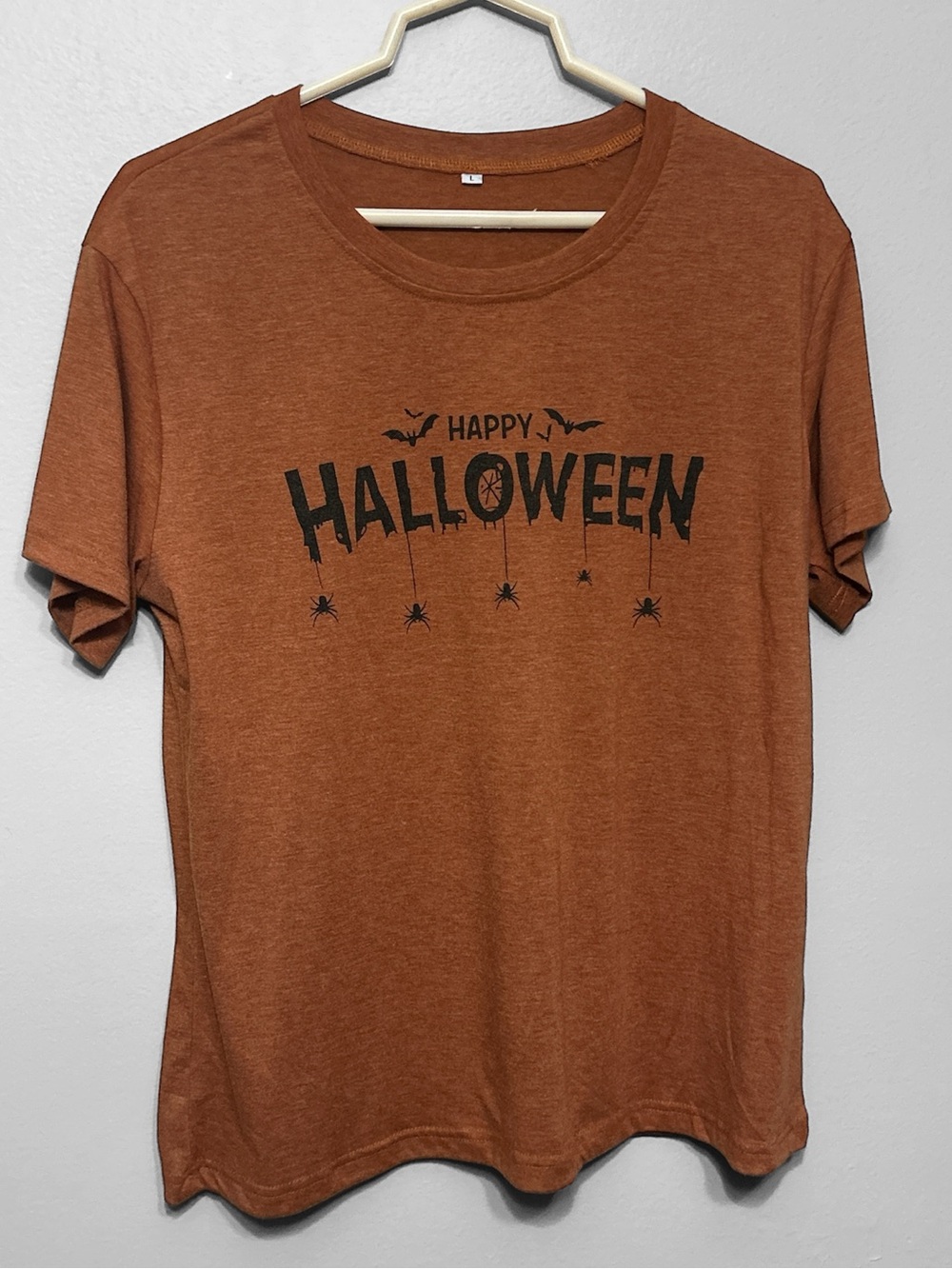 Happy Halloween Graphic Tee - Rust Orange Women’s Top Size Large EUC P2P 21”